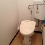 玄関とトイレのリフォーム　～神戸市西区北山台～